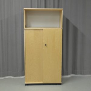 Kinnarps puoliovikaappi koivu