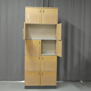 Isku vuosikertakaappi